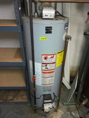 DESCRIPTION: 40 GALLON GAS POWERED WATER HEATER. BRAND / MODEL: 153.337021 ADDITIONAL INFORMATION NATURAL GAS, 40,000 BTU. TOOLS REQUIRED FOR REMOVAL