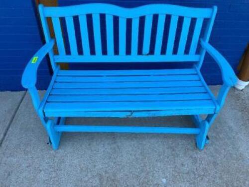 DESCRIPTION: 50" WOODEN PARK BENCH LOCATION: OUTSIDE QTY: 1