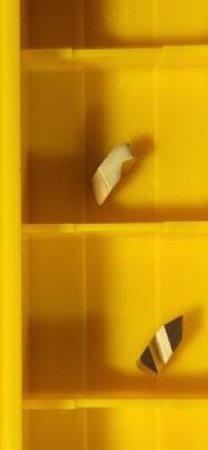 DESCRIPTION: (10) TOP NOTCH THREADING INSERTS BRAND/MODEL: KENNAMETAL NT1L KC730 RETAIL$: $ 20.95 PER INSERT QTY: 10