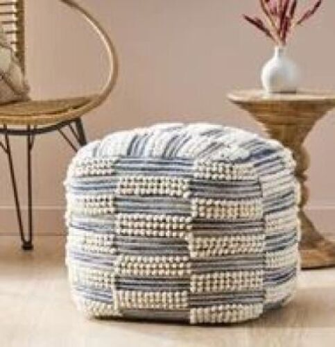 DESCRIPTION: (1) OTTOMAN BRAND/MODEL: PUF RETAIL$: $50.00 EA QTY: 1