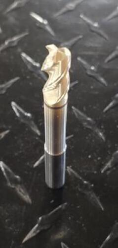 DESCRIPTION (3) SC TOOL AX3 COATED END MILLS BRAND/MODEL SC TOOL/ST1647-31987 ADDITIONAL INFORMATION 3/8" X 3/8" X 5/8 X 3-1/2 R125 ENDMILLS THIS LOT