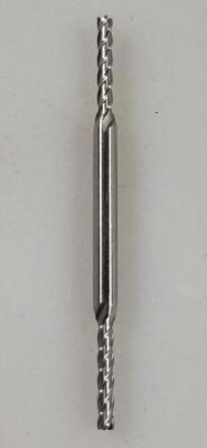 DESCRIPTION: (2) HSS DE SQ END MILL BRAND/MODEL: VC 01783083 RETAIL$: 35.76 SIZE: 1/8" 3/4" LOC 3/16" SD QTY: 2