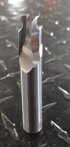 DESCRIPTION (4) VORTEX TOOL CO. ROUTER BITS BRAND/MODEL RB-10074 ADDITIONAL INFORMATION MUST INSPECT THIS LOT IS SOLD BY THE PIECE QTY 4