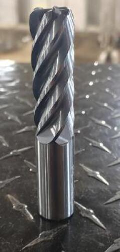 DESCRIPTION (2) SC TOOLS AX3, 6 FLUTE CHAMFER ENDMILL BRAND/MODEL SC TOOL/ST1631-29931 ADDITIONAL INFORMATION RETAIL $ 349.00, AX3 COATED 6 FLUTE SOLI