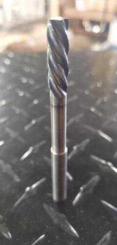 DESCRIPTION (10) OSG 5 FLUTE END MILL BRAND/MODEL OSG W1004702 ADDITIONAL INFORMATION 5/16" SHANK, 9/32 CUT DIAMETER, THIS LOT IS SOLD BY THE PIECE QT