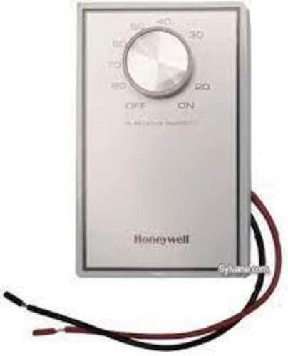 DESCRIPTION: (1) DEHUMIDIFIER CONTROLLER BRAND/MODEL: HONEYWELL HOME #2E574 INFORMATION: WHITE RETAIL$: $70.52 EA QTY: 1