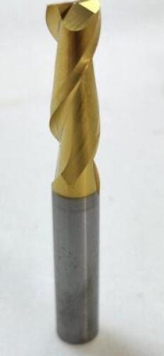 DESCRIPTION: (1) SOLID CARBIDE SQ END MILL BRAND/MODEL: HERTEL 74611112 RETAIL$: 33.07 SIZE: 5/16" 13/16" LOC QTY: 1