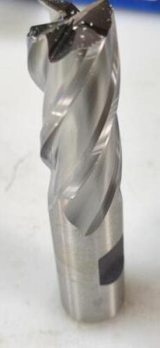 DESCRIPTION: (2) HSS SQ END MILL BRAND/MODEL: NIAGARA N40244 RETAIL$: $59.60 EA SIZE: 3/4" 1-58" LOC QTY: 2
