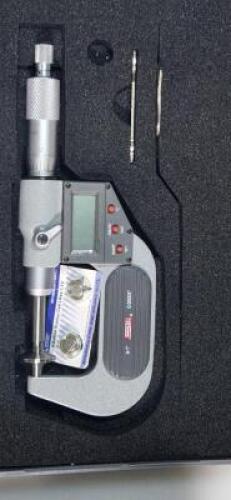 DESCRIPTION: (1) ABSOLUTE ELECTRONIC OUTSIDE DISC MICROMETER BRAND/MODEL: SPI 17-922-6 RETAIL$: 453.77 SIZE: 0-1" QTY: 1