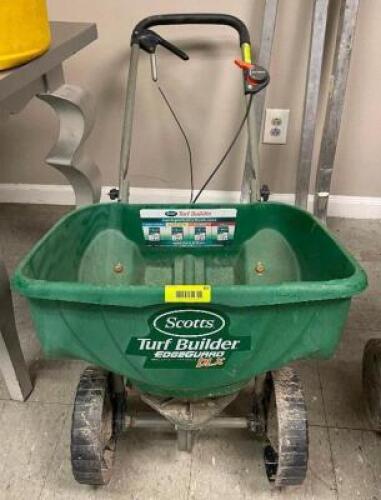 SCOTTS TURF BUILDER SEED SPREADER