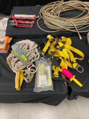 SMALL GROUP OF ASSORTED SAFETY AND HARNESS EQUIPMENT