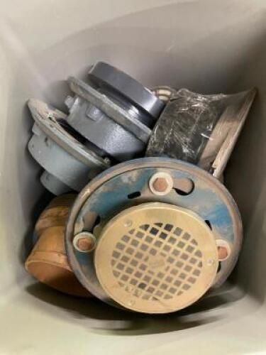 LARGE BIN OF ASSORTED PLUMBING PARTS