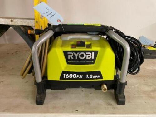 PRESSURE WASHER WITH HOSE AND GUN