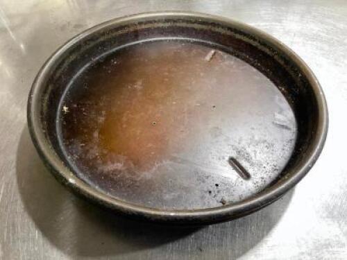 DESCRIPTION: (40) 12" DEEP DISH PIZZA PANS LOCATION: AREA #2 THIS LOT IS: SOLD BY THE PIECE QTY: 40