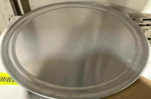 DESCRIPTION: (12) 12" PIZZA PANS SIZE 12" LOCATION: AREA #2 THIS LOT IS: SOLD BY THE PIECE QTY: 12
