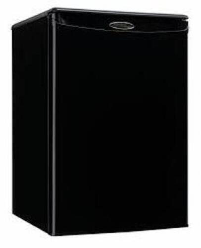 DESCRIPTION: (1) REFRIGERATOR BRAND/MODEL: DANBY #10N668 INFORMATION: BLACK RETAIL$: $283.39 EA SIZE: 2.6 CU FT 26 7/8 in Overall Ht, 17 5/8 in Overal