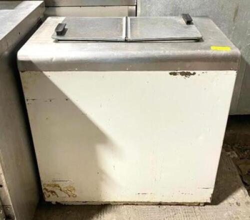 DESCRIPTION: 32" DEEP FREEZE DIP CABINET SIZE 32" LOCATION: AREA #5 QTY: 1