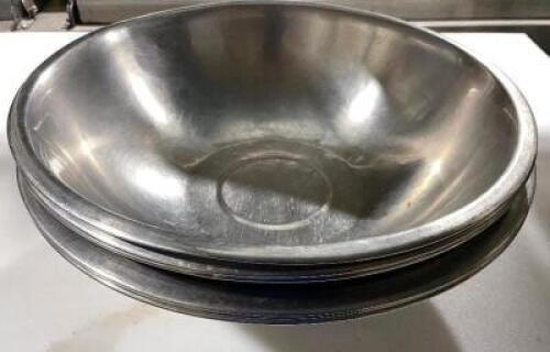 DESCRIPTION: (6) 12" STAINLESS MIXING BOWLS SIZE 12" LOCATION: AREA #3 THIS LOT IS: SOLD BY THE PIECE QTY: 6