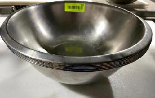 DESCRIPTION: (6) 12" STAINLESS MIXING BOWLS SIZE 12" LOCATION: AREA #3 THIS LOT IS: SOLD BY THE PIECE QTY: 6