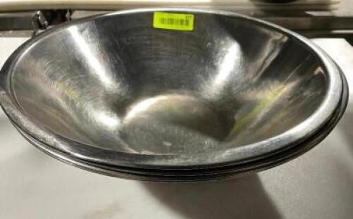 DESCRIPTION: (4) 15" STAINLESS MIXING BOWLS SIZE 15" LOCATION: AREA #3 THIS LOT IS: SOLD BY THE PIECE QTY: 4