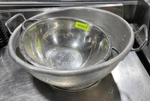 DESCRIPTION: (2) ASSORTED COLANDERS LOCATION: AREA #3 THIS LOT IS: SOLD BY THE PIECE QTY: 2