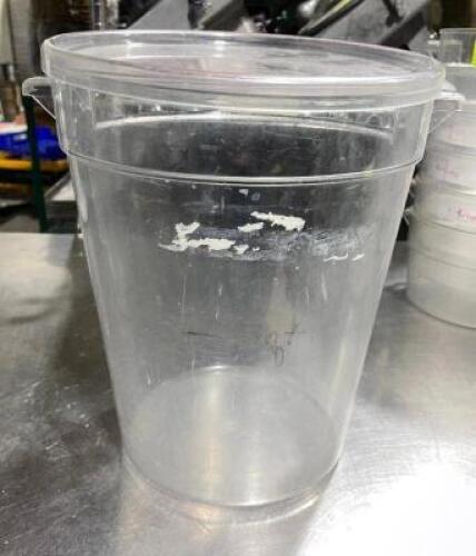 DESCRIPTION: (2) 4 LITER PLASTIC CONTAINER - W/ LIDS SIZE 4 LITER LOCATION: AREA #2 THIS LOT IS: SOLD BY THE PIECE QTY: 2
