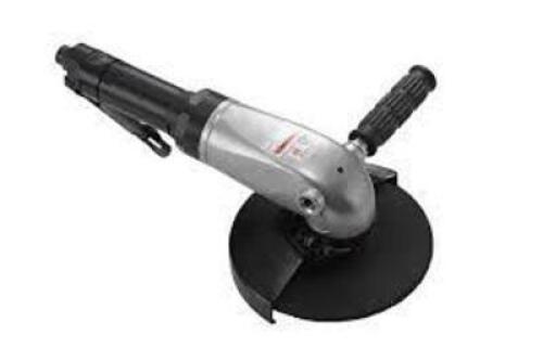 DESCRIPTION: (1) ANGLE GRINDER BRAND/MODEL: DAEWOO/SHK-DAG-7LG INFORMATION: SILVER/11000 MAX RPM RETAIL$: 376.47 QTY: 1