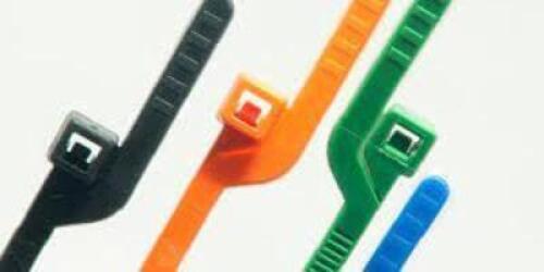 DESCRIPTION: (4) BAGS OF (1000) EZ OFF CABLE TIES BRAND/MODEL: AMERICAN ELITE #BTSN64M INFORMATION: YELLOW RETAIL$: $55.10 PER BAG SIZE: 6" QTY: 4