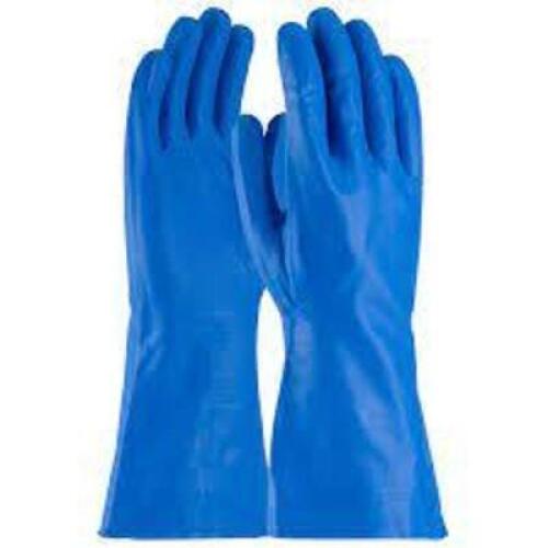 DESCRIPTION: (4) PACKS OF (12) NITRILE GLOVES BRAND/MODEL: ASSURANCE AND PROTECTION #50-N160B INFORMATION: BLUE RETAIL$: $23.99 EA SIZE: SIZE SMALL QT