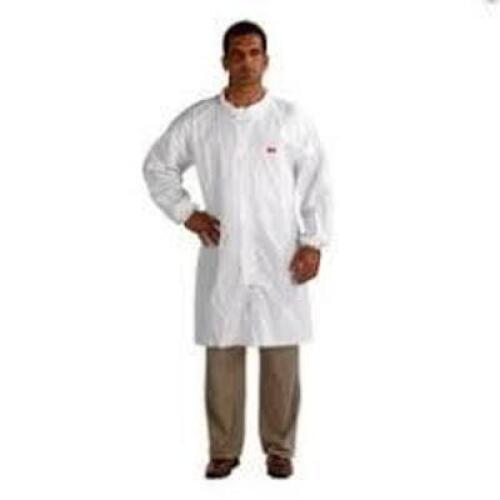 DESCRIPTION: (1) CASE OF (50) LAB COAT BRAND/MODEL: 3M #4440 INFORMATION: WHITE RETAIL$: $250.00 EA SIZE: XL QTY: 1
