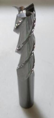 DESCRIPTION: (3) SQ END FOR ALUMINUM AND NON FERROUS METALS BRAND/MODEL: HELICAL 01600 RETAIL$: 135.44 SIZE: 5/8" 2-1/2" LOC QTY: 3