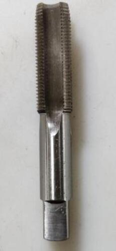 DESCRIPTION: (4) HSS STRAIGHT FLUTE HAND TAPS BRAND/MODEL: VC 04477162 RETAIL$: 41.52 SIZE: 3/4-16 UNF QTY: 4
