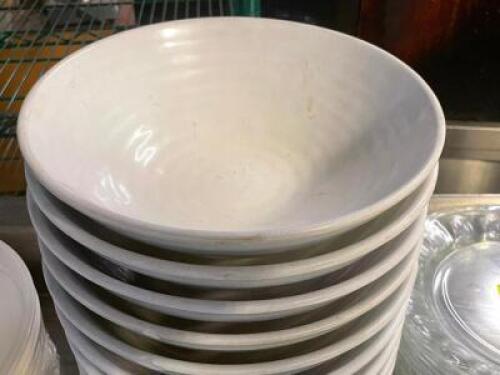 (12) 7" PLASTIC SOUP / SALAD BOWLS