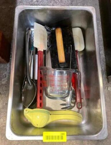STAINLESS INSERT W/ CONTENTS - ASSORTED KITCHEN UTENSILS