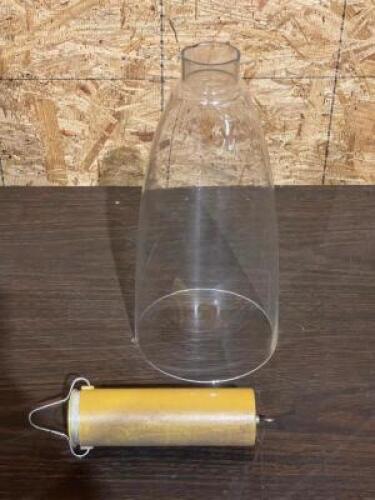 (4) PENDANT BATTERY OPERATED LIGHTS W/ GLASS SHADES