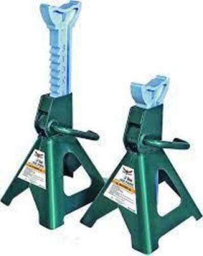 DESCRIPTION: (2) JACK STANDS BRAND/MODEL: SAFEGUARD INFORMATION: GREEN RETAIL$: $74.99 TOTAL SIZE: 3 TON CAPACITY QTY: 2