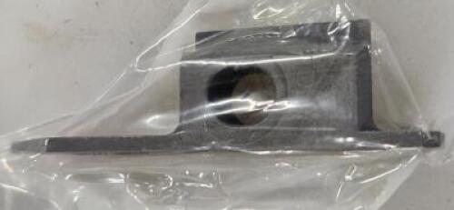 DESCRIPTION: (2)GROOVING CLAMPS BRAND/MODEL: WIDIA 435-136 RETAIL$: $34.43 EA SIZE: 1/8" AND 3mm QTY: 2