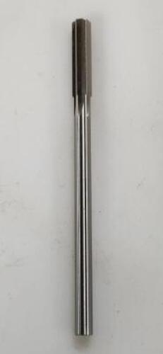 DESCRIPTION: (1) HSS CHUCKING REAMER BRAND/MODEL: MADE IN USA 433-0.4400 RETAIL$: 87.51 SIZE: 0.44" DIAM QTY: 1