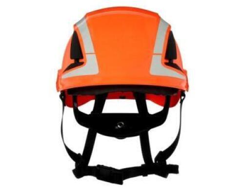DESCRIPTION (1) 3M SECUREFIT SAFETY HELMET BRAND/MODEL X5007VX-ANSI ADDITIONAL INFORMATION ORANGE/VENTED-REFLECTIVE/RETAILS AT $97.28 THIS LOT IS ONE