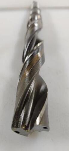 DESCRIPTION: (1) HSSCo OILFED CHIPBREAKER DRILL BRAND/MODEL: BROOKE CUTTING TOOLS 1808115-CO RETAIL$: 263.08 SIZE: 13/16" QTY: 1