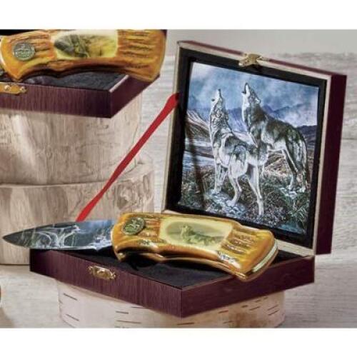 DESCRIPTION Wolf Wildlife Collector Knife CONDITION Brand New - In Box - Retail - $34.95 ADDITIONAL INFO Make an impressive addition to your collectio