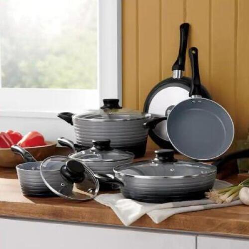 DESCRIPTION Chef Tested 10-Piece 2-Tone Ribbed Cookware Set CONDITION Brand New - In Box - Retail - $129.99 ADDITIONAL INFO Sturdy but lightweight alu