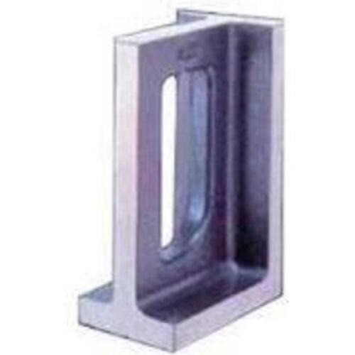 DESCRIPTION: (2) UNIVERSAL RIGHT ANGLE IRON BRAND/MODEL: GLOBAL INDUSTRIAL INFORMATION: BLUE RETAIL$: $88.95 EA SIZE: 4" X 5" X 6" QTY: 2