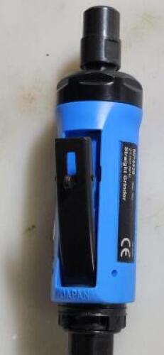 DESCRIPTION: (1) STRAIGHT PNUMATIC DEI GRINDER BRAND/MODEL: MASTER POWER MP4430 RETAIL$: 456.41 SIZE: 1/4" QTY: 1