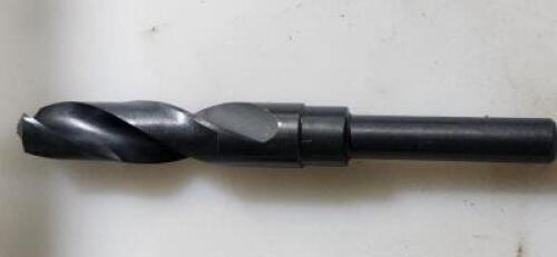DESCRIPTION: (2) s&d REDUCED SHANK DRILLS BRAND/MODEL: VC O1340488 RETAIL$: $45.16 EA SIZE: 11/16" QTY: 2