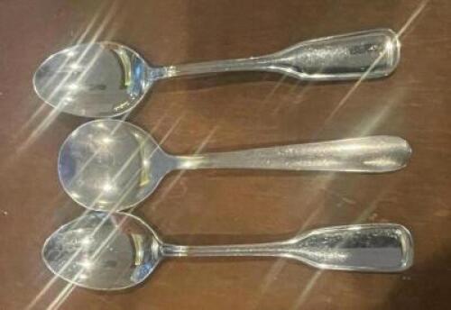 TRAY W/ CONTENTS - ASSORTED STAINLESS SPOONS