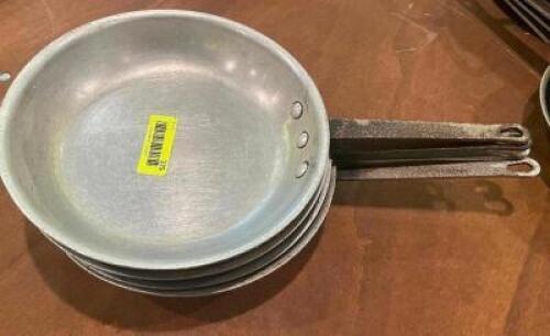 (4) 10" SKILLETS