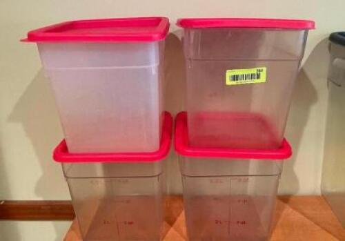 (4) 8 QT PLASTIC CONTAINERS W/ LIDS - SQUARE