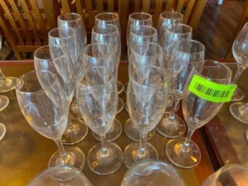 (16) CHAMPAGNE FLUTES