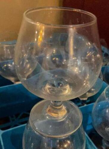 (16) BRANDY SNIFTERS
